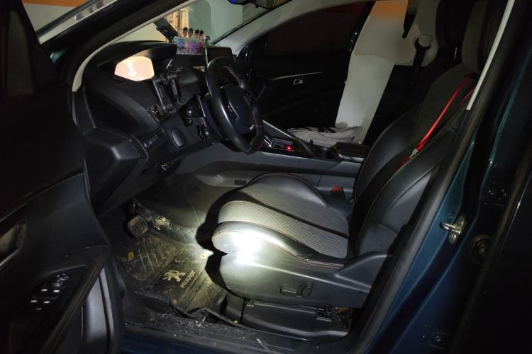 Used Peugeot 5008 2017 380THP 7-Seater Elite Edition
