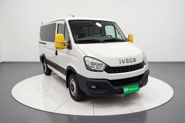 Used Iveco Eurocargo 2021 2.0T Manual Super-Rui Short Wheelbase Low-Roof Side-Hinged Door F1A
