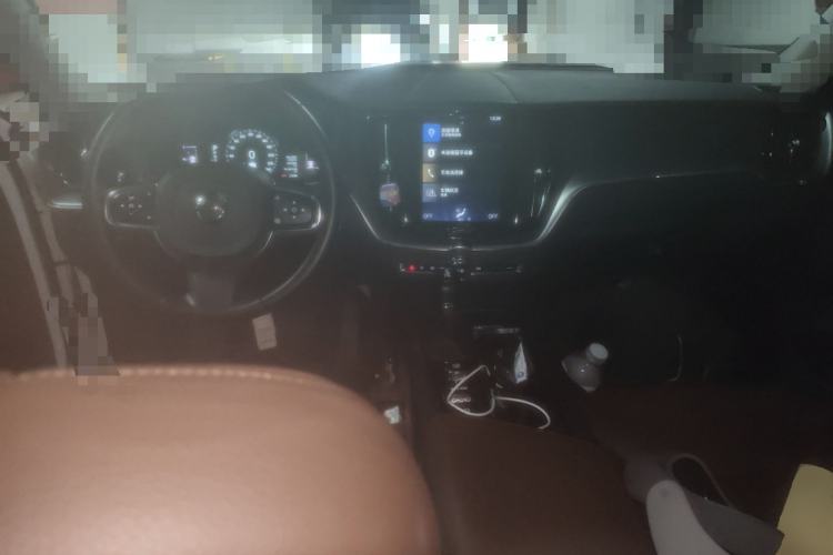 Used Volvo XC60 2019 T5 4x4 Smart Edition China VI Standard