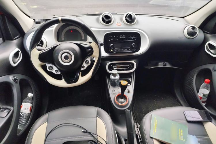 Used smart forfour 2018 1.0L 52 kW Dynamic Edition