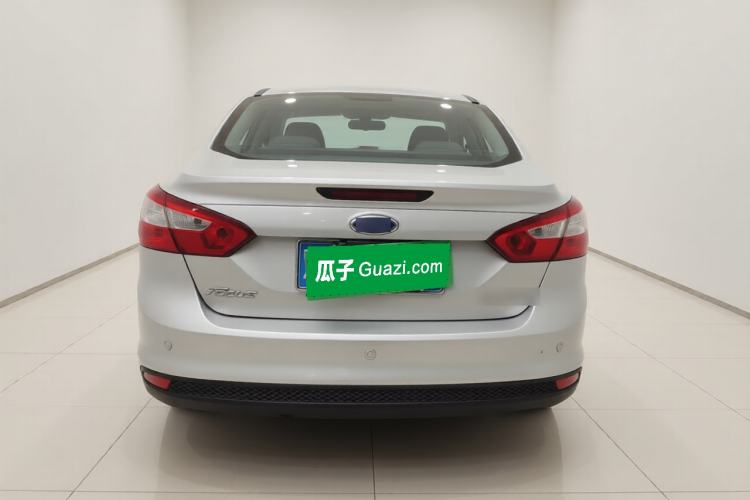 Used Ford Focus 2012 Sedan 1.6L Automatic Fashion Edition