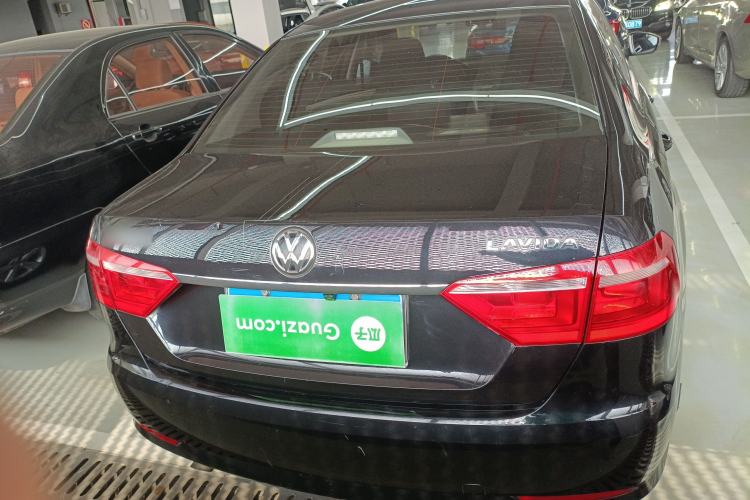 Used Volkswagen Lavida 2013 Revised Classic 1.6L Manual Fashion Edition Rear