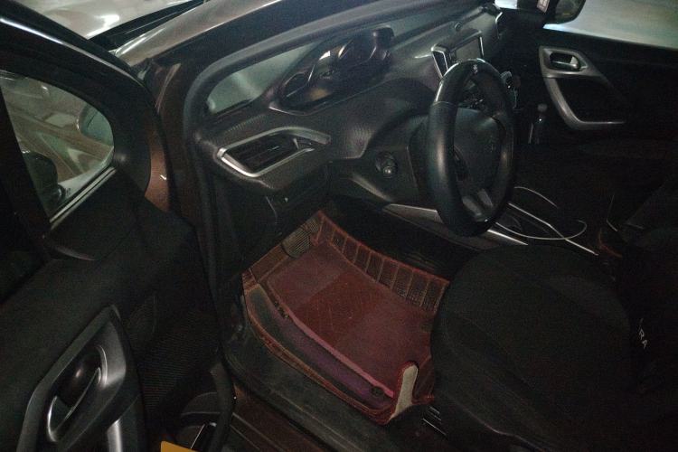 Used Peugeot 2008 2014 1.6L Automatic Fashion Edition
