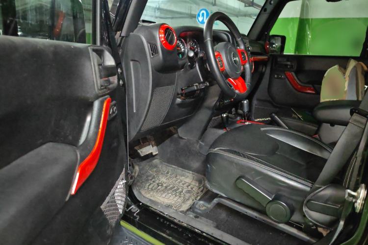 Used Jeep Wrangler 2015 3.0L Sahara Four-Door Comfort Edition