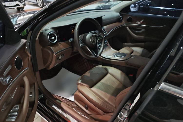 Used Mercedes-Benz E-Class 2023 Facelift E 260 L