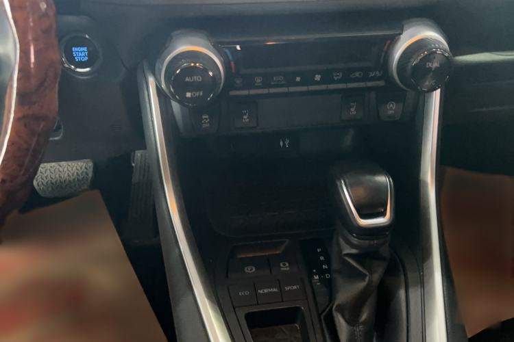 Used Toyota RAV4 2020 2.0L CVT Two-Wheel Drive Fashion PLUS Edition
