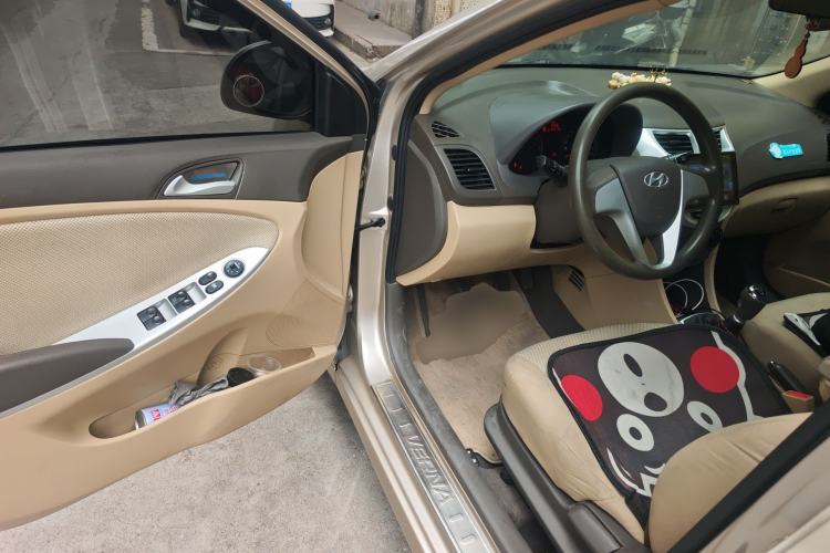 Used Hyundai Verna (older generation) 2010 Sedan 1.4L Manual Comfort GS