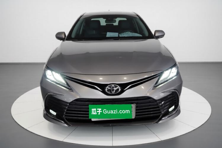 Used Toyota Camry 2021 2.0G Luxury Edition
