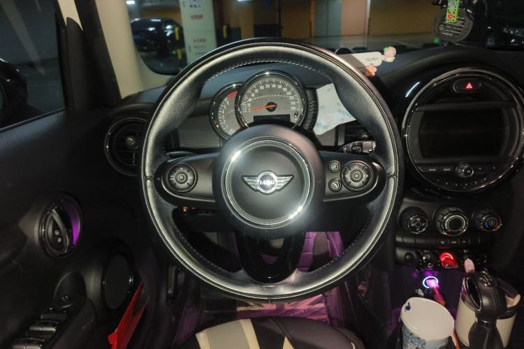 Used MINI 2015 1.5T COOPER Fun Five-Door Edition
