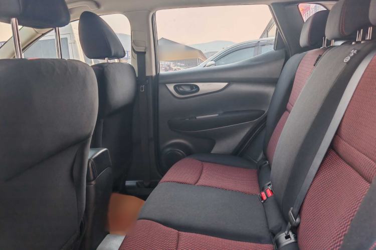 Used Nissan Qashqai 2016 1.2T CVT Fashion Edition Interior 3