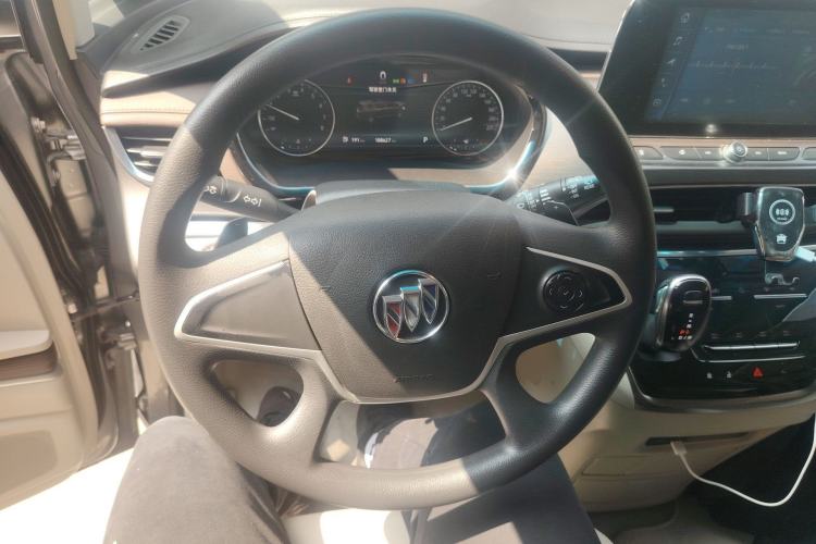 Used Buick GL8 2020 Land Cruiser Executive Class 652T Comfort Model
