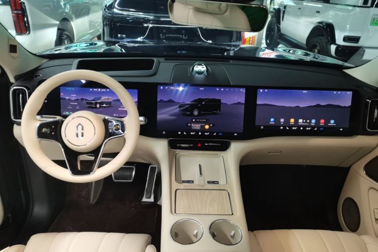 Used Hima AITO M8 2025 Extended-Range Max+ Version 53.4 kWh 6-Seater Edition