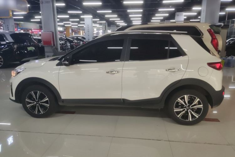 Used Kia kx1 Stonic 2021 1.4L CVT Sunroof Model