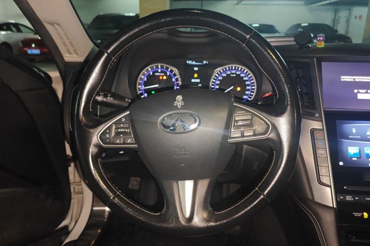 Used Infiniti Q50L 2015 2.0T Enjoyment Edition
