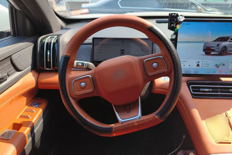 Used JETOUR Shanhai L7 Plus 2025 Model 121km Luxury 7-seater Steering Wheel