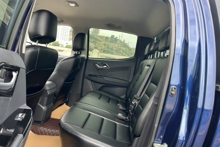 Used Isuzu D-MAX 2020 1.9T Automatic 4x4 Diesel Global HuanDong Luxury RZ4E
