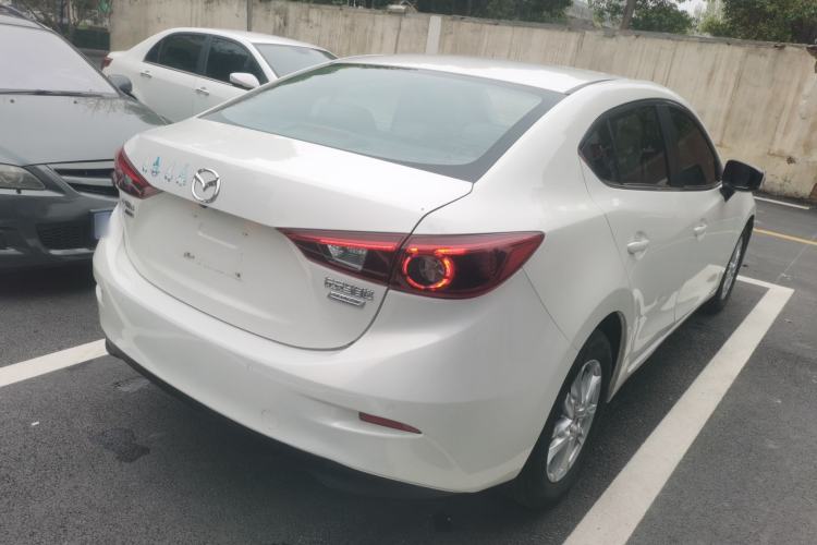 Used Mazda 3 Axela 2017 Sedan 1.5L Automatic Luxury Model Emission Standard China V