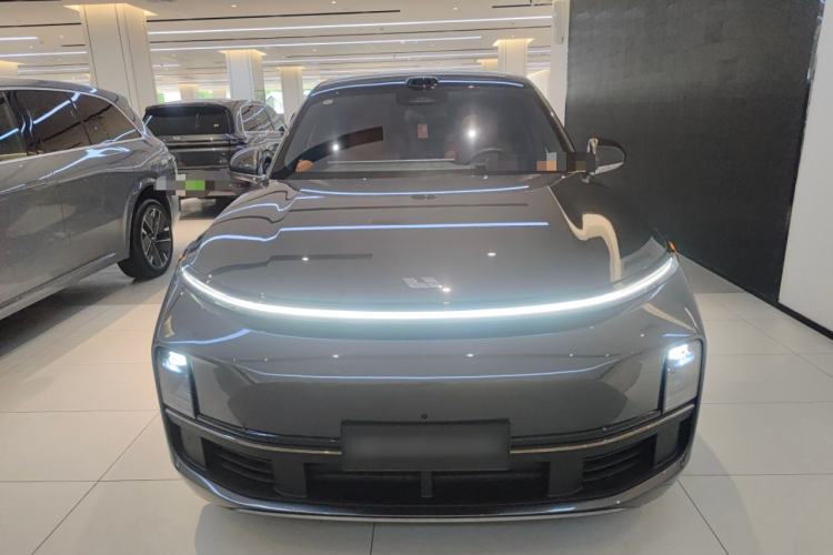 Used Li Auto L8 2025 Ultra Smart Refreshed Edition
