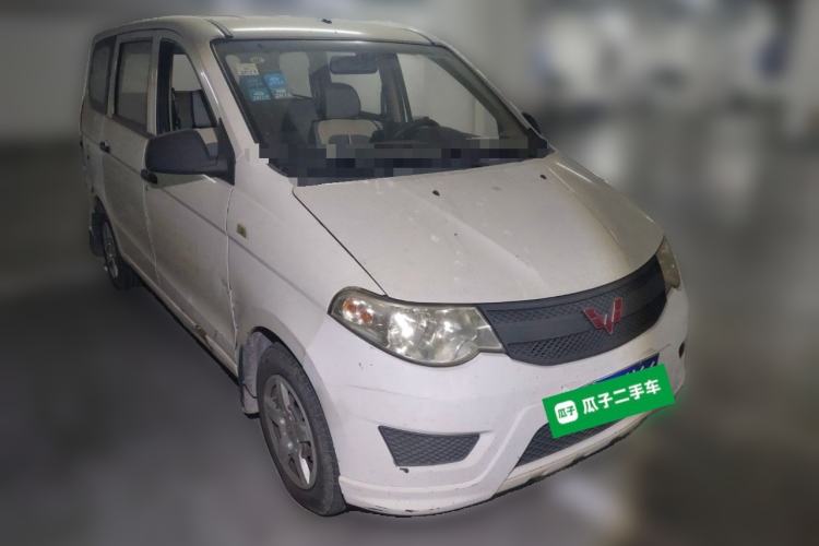 Used Wuling Hongguang 2016 1.5L Restyled S Comfort Version Front Right 45 Deg