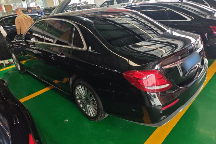 Used Mercedes-Benz E-Class 2019 E 300 L Sporty and Stylish Model