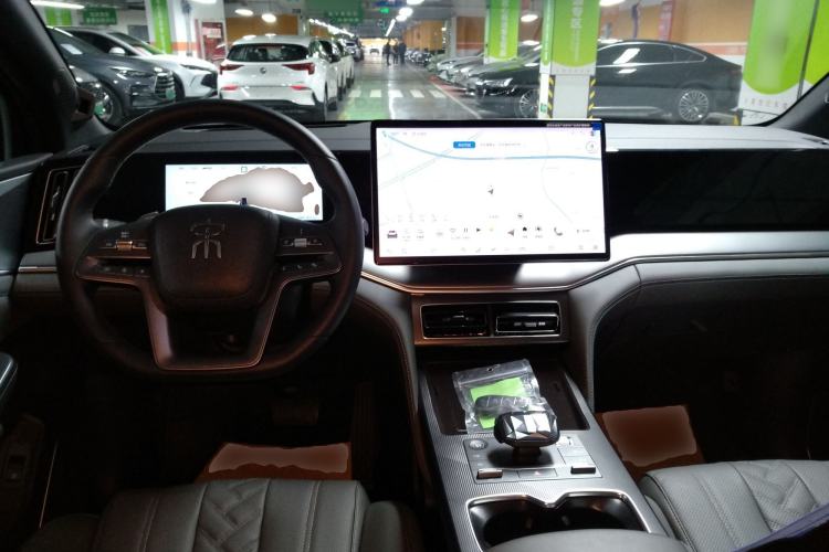 Used BYD Song L DM-i 2025 Intelligent Driving Version 160 km Excellence Edition Center Console