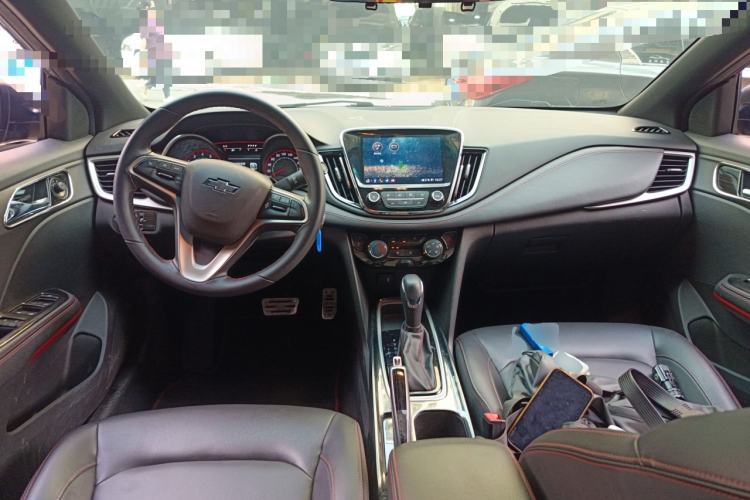 Used Chevrolet Monza 2020 Light Hybrid RS 330T Automatic Comfort Edition Center Console