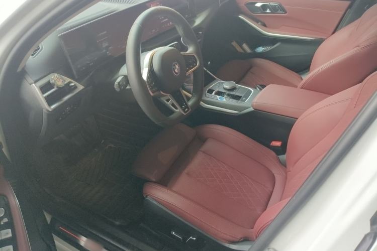 Used BMW i3 2025 eDrive 35 L
