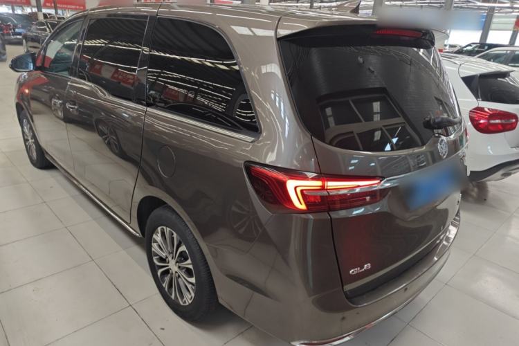 Used Buick GL8 2023 Facelifted Land Cruiser Executive Luxury Version
