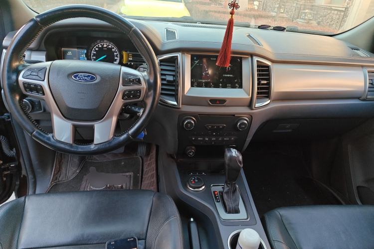 Used Ford Everest 2017 2.0T Gasoline Automatic 4x4 Luxury Edition 7 Seats