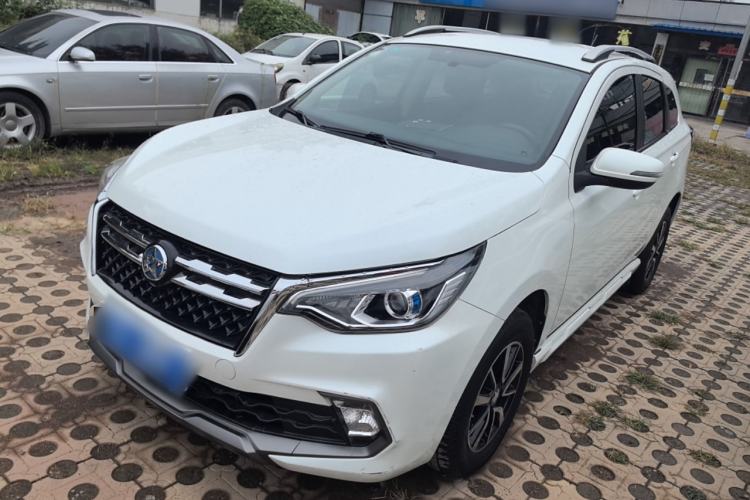 Used Venucia T70 2018 1.6L Manual Enjoyment Edition
