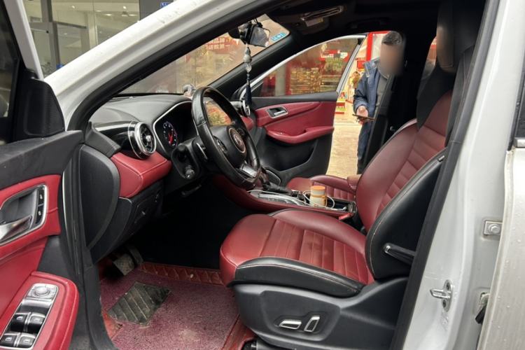 Used MG HS 2019 20T Automatic Two-Wheel Drive Trophy Super Sport Version China VI Standard
