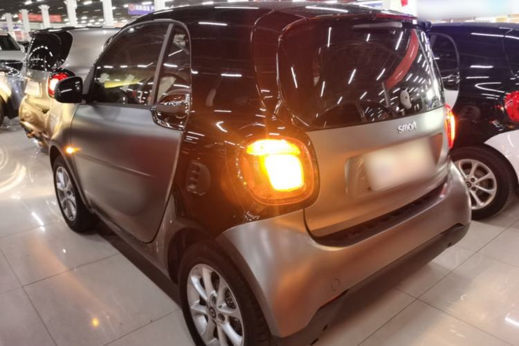 Used smart fortwo 2018 1.0L 52kW Hardtop Dynamic Version China V