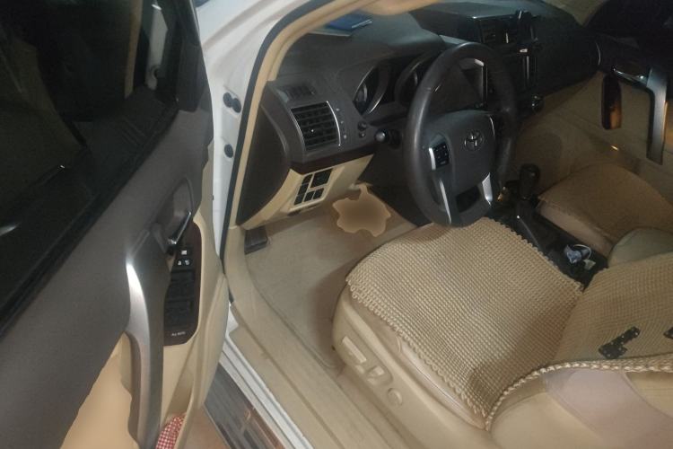 Used Toyota Prado 2014 4.0L Automatic TX-L NAVI
