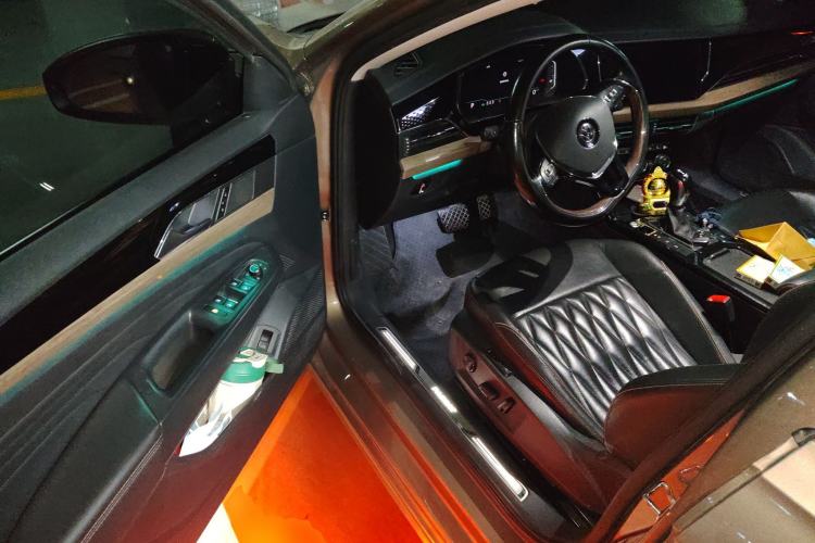 Used Volkswagen Passat 2019 380TSI Prestige Edition China VI Standard
