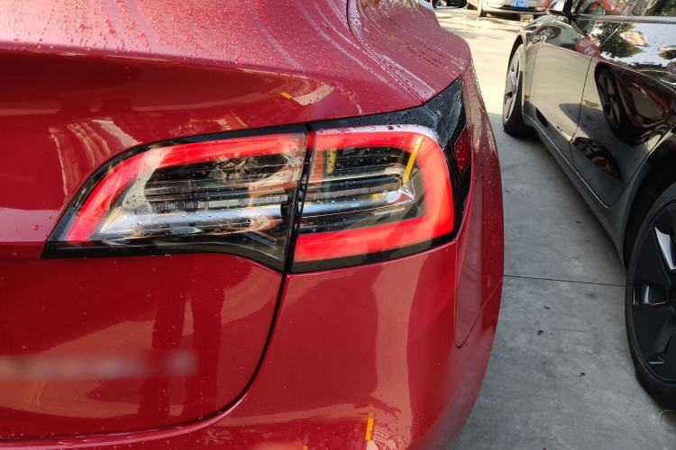 Used Tesla Model 3 2019 Standard Range Rear-Drive Upgraded Version Right Rear Taillight