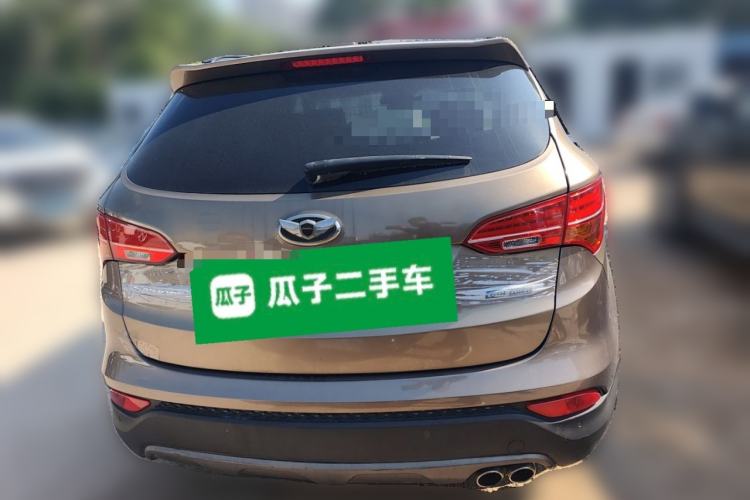 Used Hyundai Santa Fe Classic 2013 3.0L 4x4 Comfort Edition with Navigation 7 Seats Euro IV
