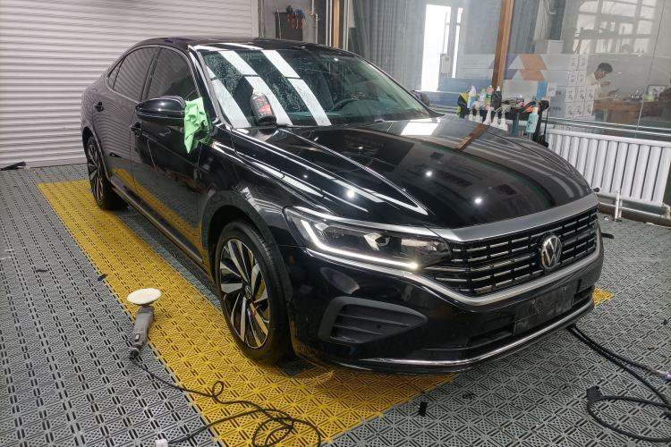 Used Volkswagen Passat 2024 380TSI Elite Edition Front Right 45 Deg