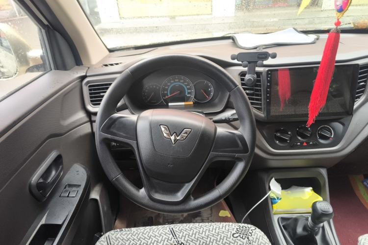 Used Wuling Hongguang V 2019 1.5L Enjoyment Version China VI LAR Steering Wheel