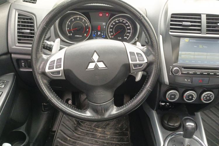 Used Mitsubishi ASX 2011 2.0 L Two-Wheel Drive XuanYi Version Steering Wheel