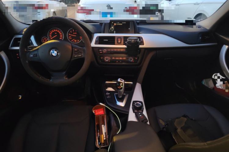 Used BMW 3 Series 2015 316i Active Edition Center Console