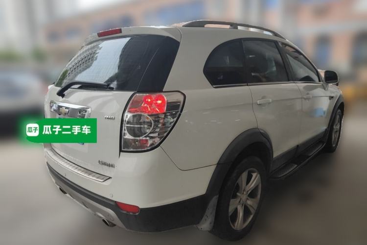 Used Chevrolet Captiva 2012 2.4L 4x4 Flagship Edition 7 Seats Rear Right 45 Deg