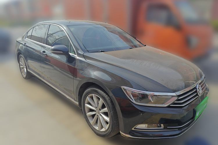 Used Volkswagen Magotan 2017 330TSI DSG Leading Model
