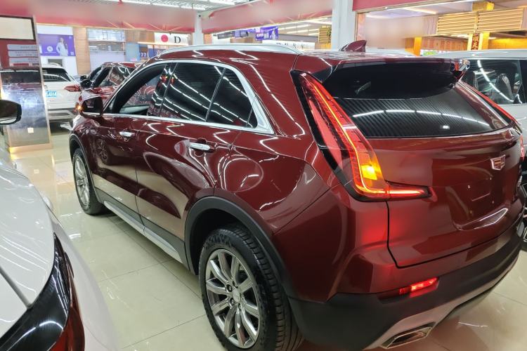 Used Cadillac XT4 2018 28T Two-Wheel Drive Leading Version Exterior 2