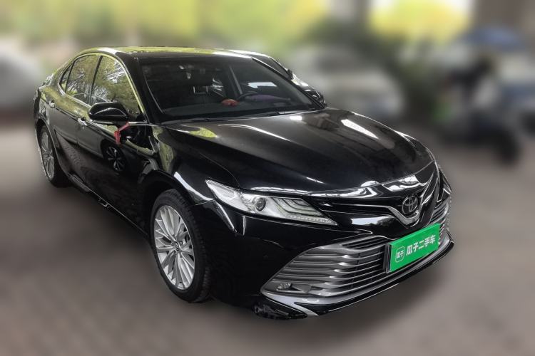 Used Toyota Camry 2018 2.5G Luxury Edition Front Right 45 Deg