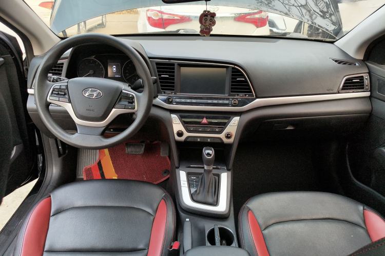 Used Hyundai Elantra (6th Generation / Lingdong) 2016 1.6L Automatic ZhiXuan – Elite Version Center Console