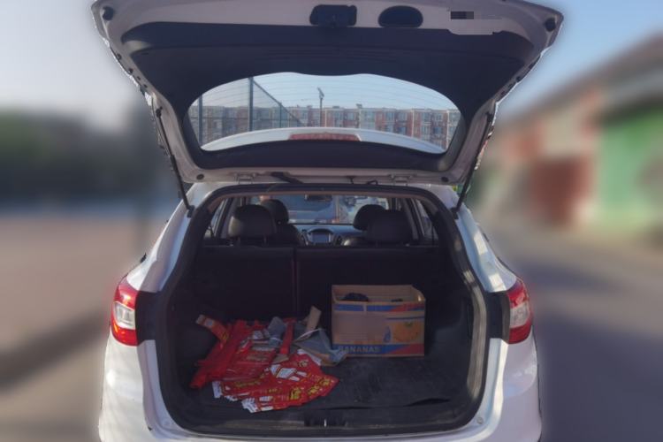 Used Hyundai ix35 2015 2.0L Automatic 2WD Smart Type China IV
