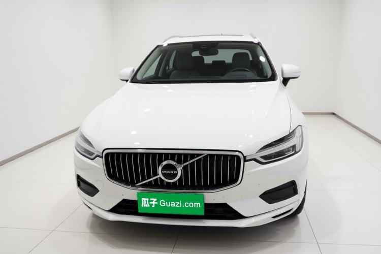 Used Volvo XC60 2019 T5 4x4 Smart Edition China VI Standard Exterior 1
