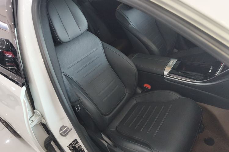 Used Mercedes-Benz C-Class 2023 C 260 L Bright Night Sports Edition
