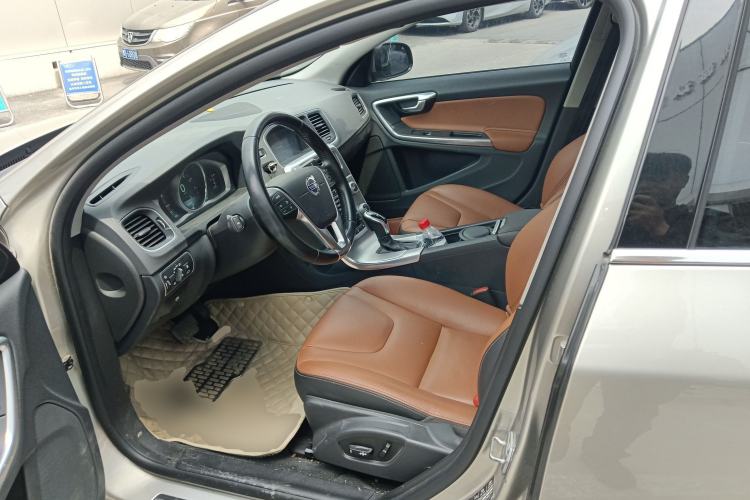 Used Volvo S60 2016 S60L T4 Zhiyuan Edition Left Front Seat