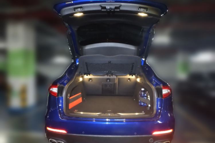 Used Maserati Levante 2016 3.0T Standard Edition Trunk